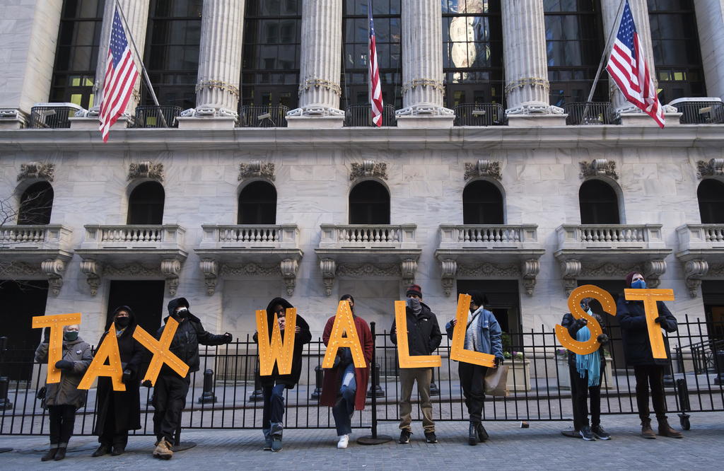 Inversores minoristas tumban Wall Street