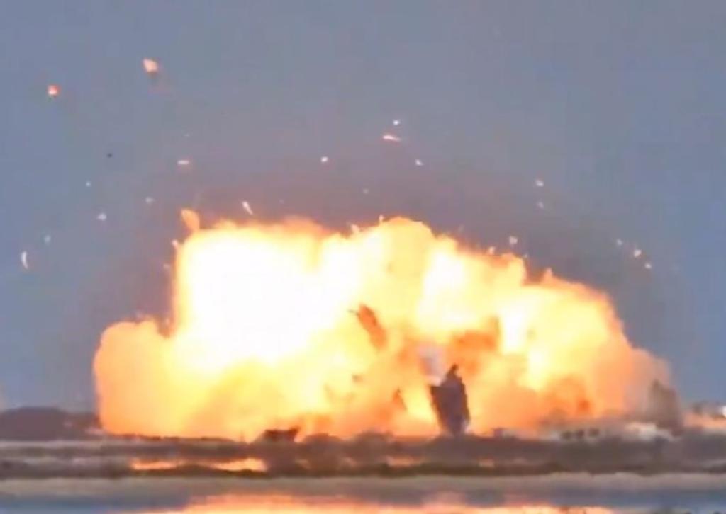 Nave de SpaceX provoca intensa explosión durante aterrizaje