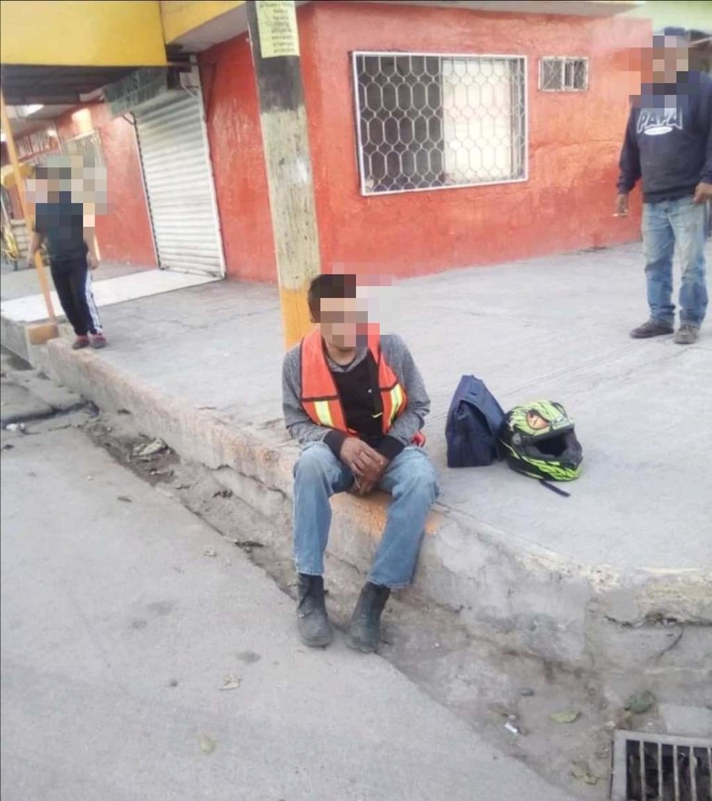 Taxista impacta a motociclista en Gómez Palacio y huye
