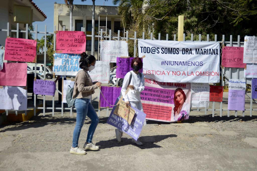Envían comisión para apoyar a familia de Mariana, pasante asesinada en Chiapas
