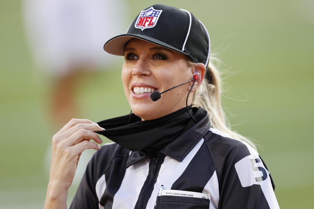 Sarah Thomas, la primera mujer árbitro en un Super Bowl