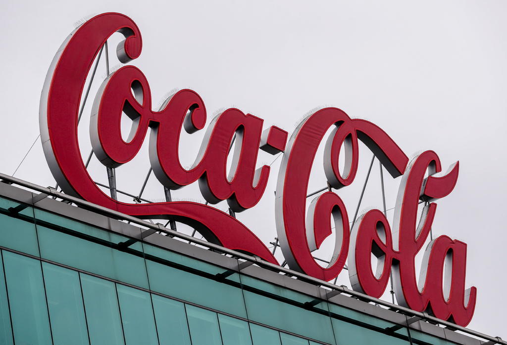Pandemia causa fuerte caída en ventas de Coca-Cola