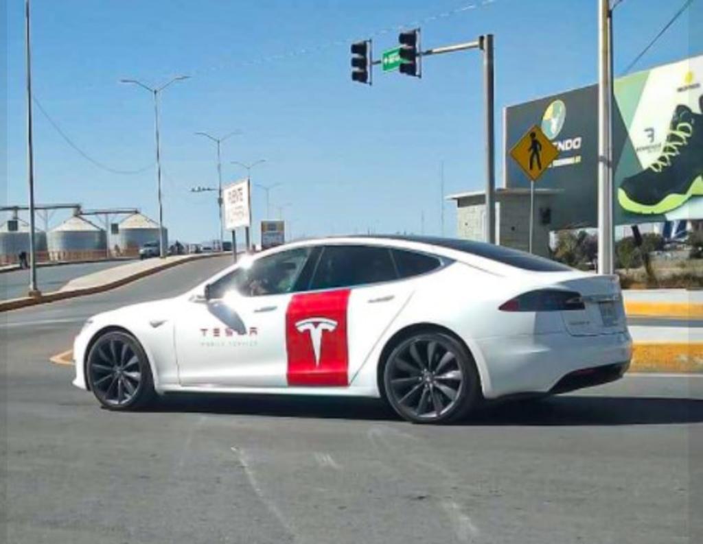La Laguna 'enloquece' por Tesla Movil Service en sus calles