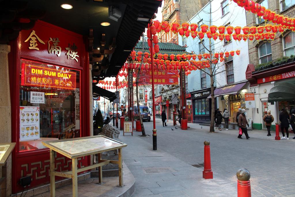 Recibe barrio chino de Londres al calendario lunar del buey con negocios cerrados