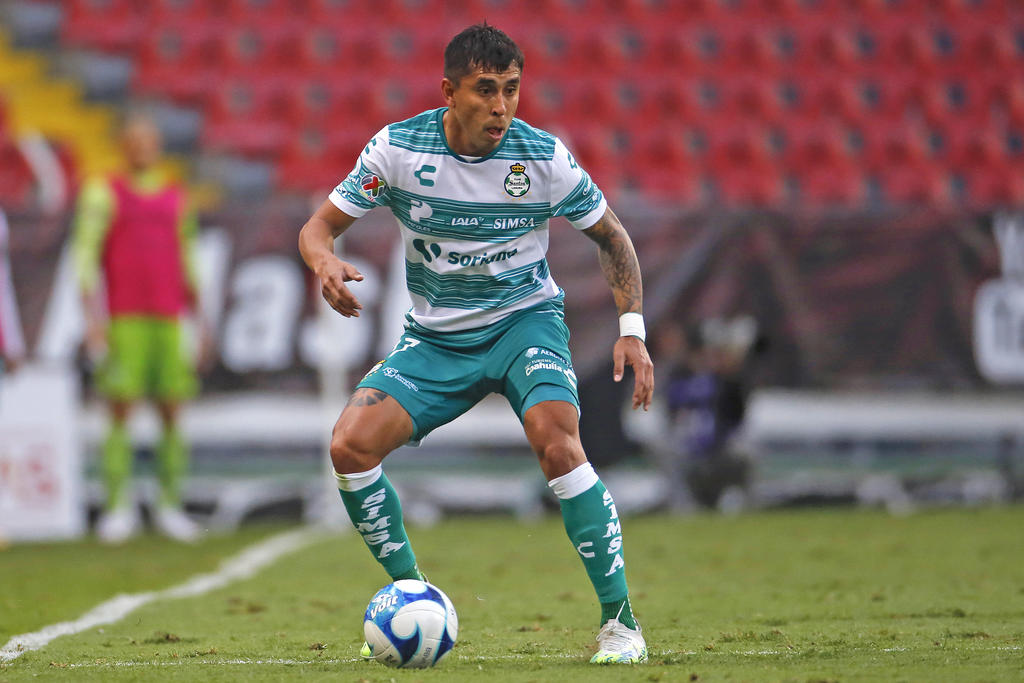 ¿Qué equipo logará el liderato general en el Santos vs Monterrey?