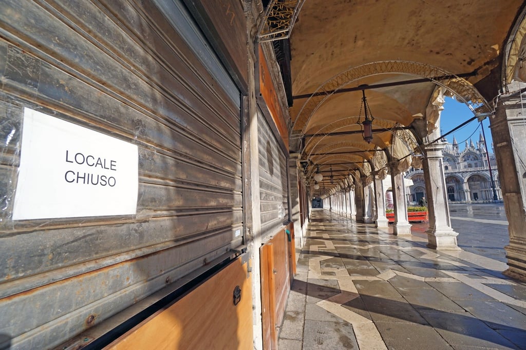 Venecia: calles vacías y hoteles en venta