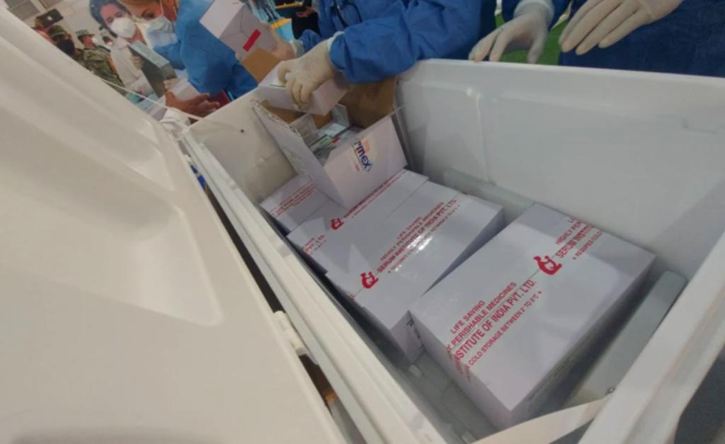 Llega a Sinaloa tercer cargamento de vacunas AstraZeneca