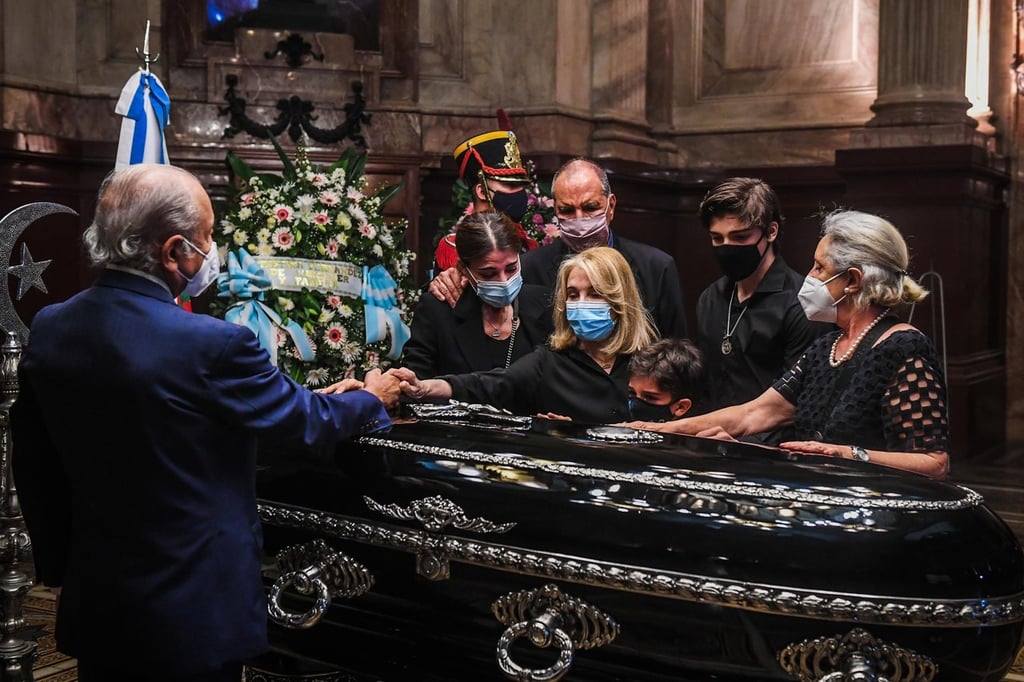 Fallece expresidente Menem