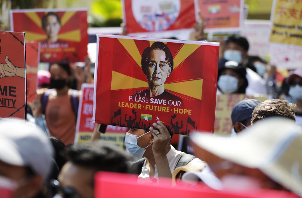 Amplían detención de presidenta electa en Myanmar