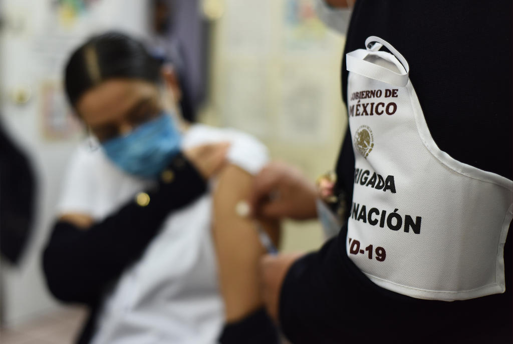 Recibirá Durango más de 5 mil dosis de vacuna contra COVID para personal de salud