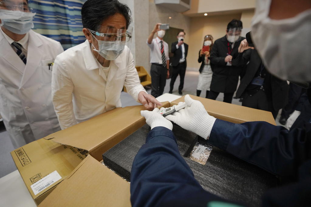 Japón inicia campaña de vacunación contra COVID-19