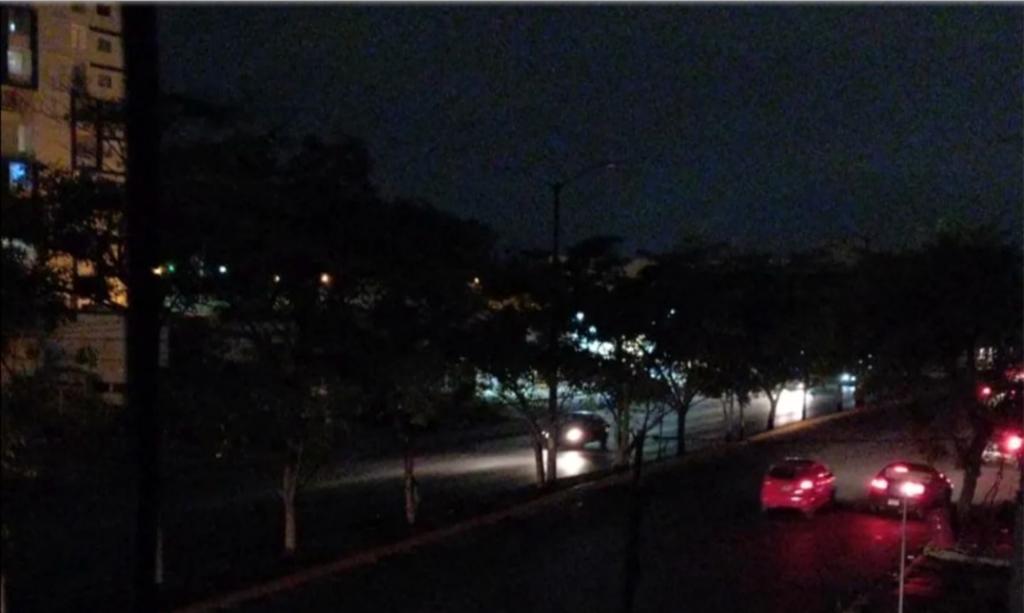 Reportan apagones intermitentes en Zacatecas y Quintana Roo