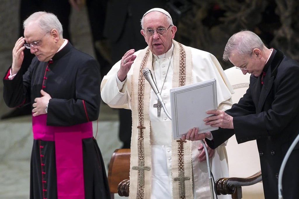 Papa Francisco hace cambio en código legal