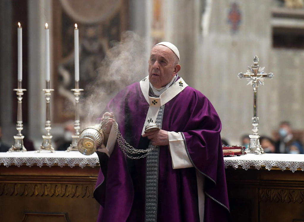 Papa Francisco oficia ceremonia reducida de Miércoles de Ceniza