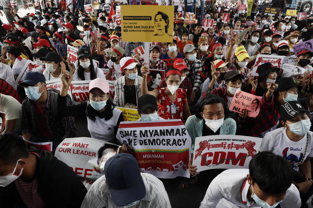 ONG's piden que Malasia pare deportación de inmigrantes de Myanmar tras golpe de Estado