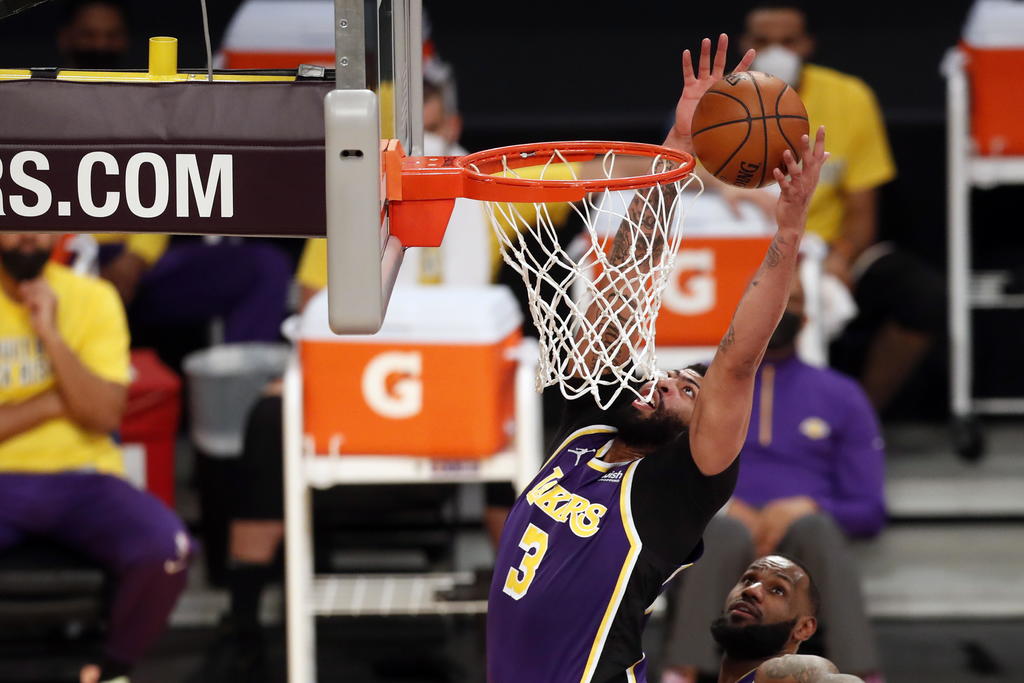 Anthony Davis se perderá cuatro semanas con los Lakers por lesión