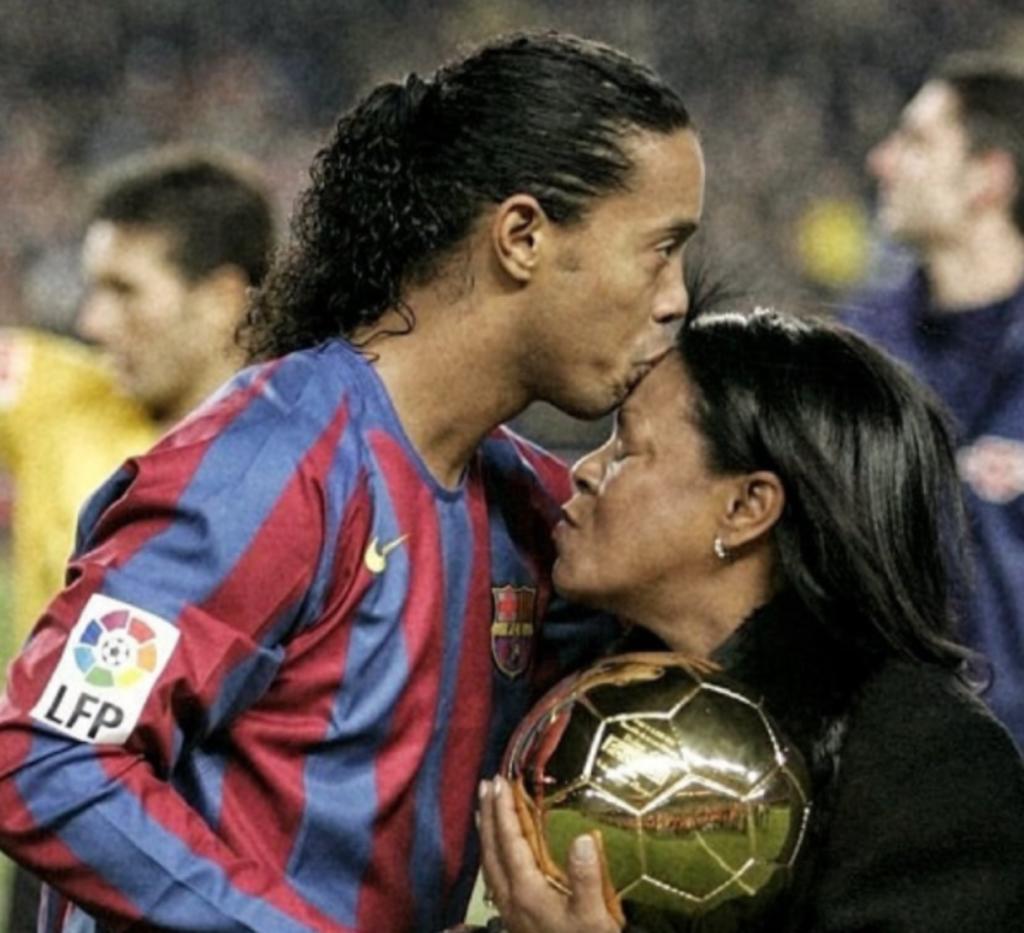 Muere  por Covid-19 la madre de Ronaldinho