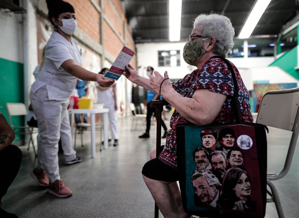 Crece en Argentina escándalo por vacuna