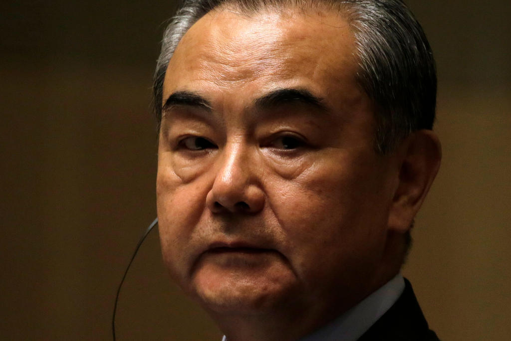 Pide ministro Wang Yi que EUA retire restricciones a China y frene injerencia