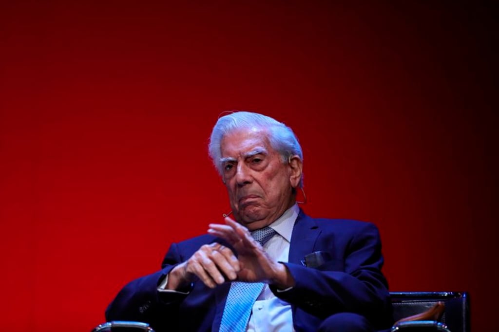 Aplazan Premio Vargas Llosa