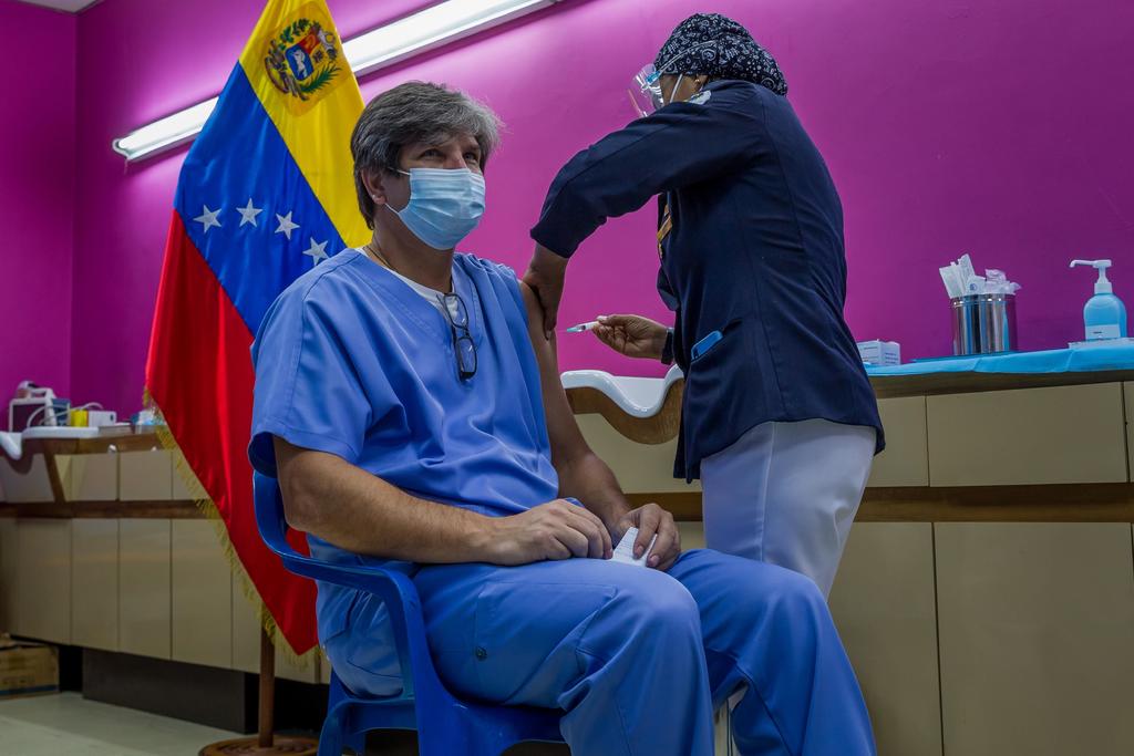 Espera Venezuela vacunar al 70 % de su población este año
