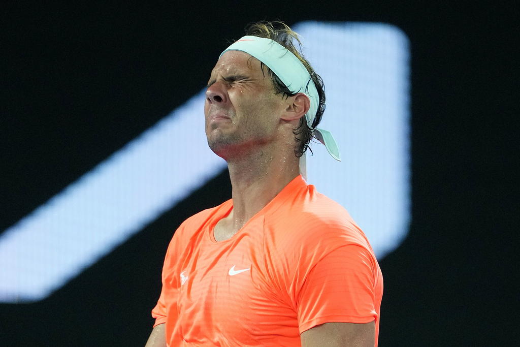 Rafael Nadal no competirá en el Rotterdam por molestias en la espalda