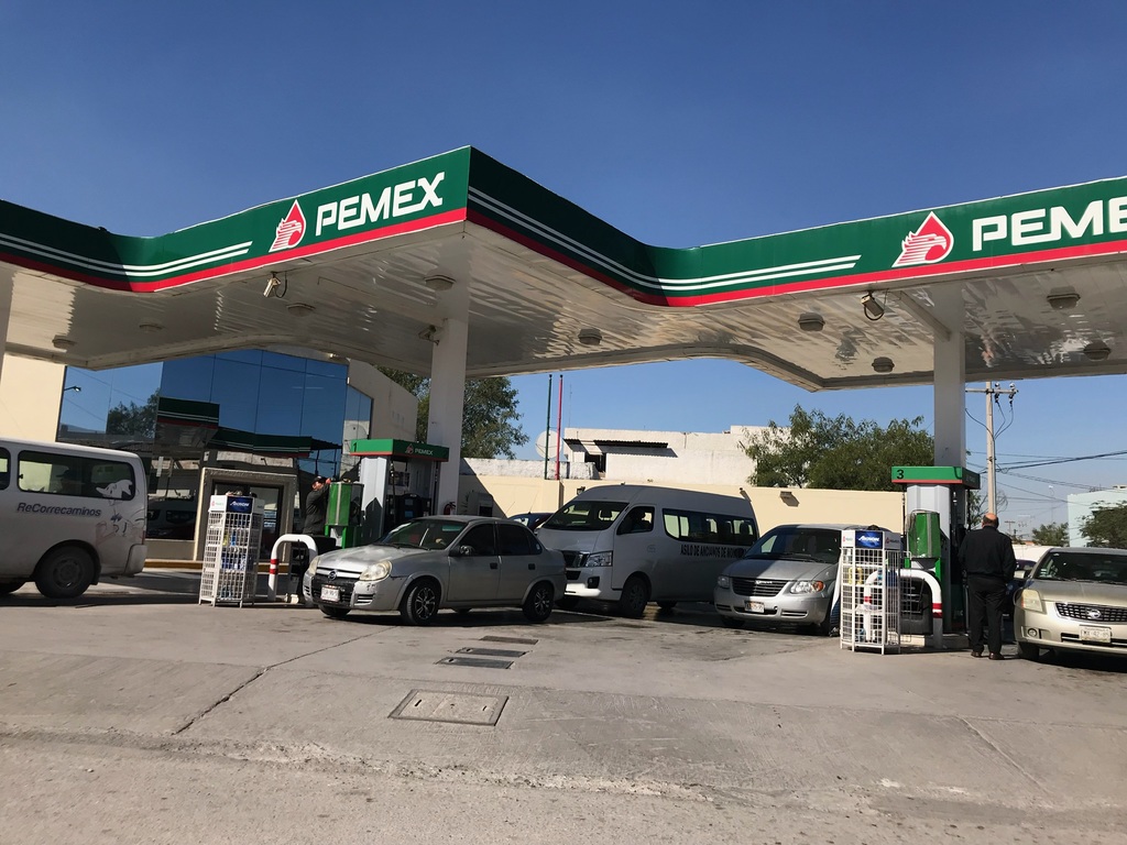 Gasolina y gas impulsan precios en México