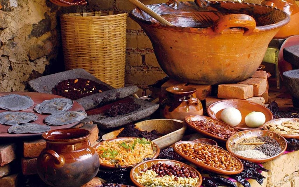 Reúnen 60 recetas del patrimonio gastronómico mexicano