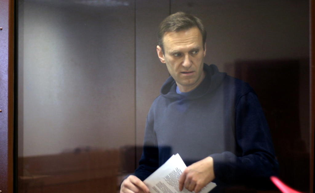 Aseguran que Navalni se encuentra en cuarentena en prisión preventiva