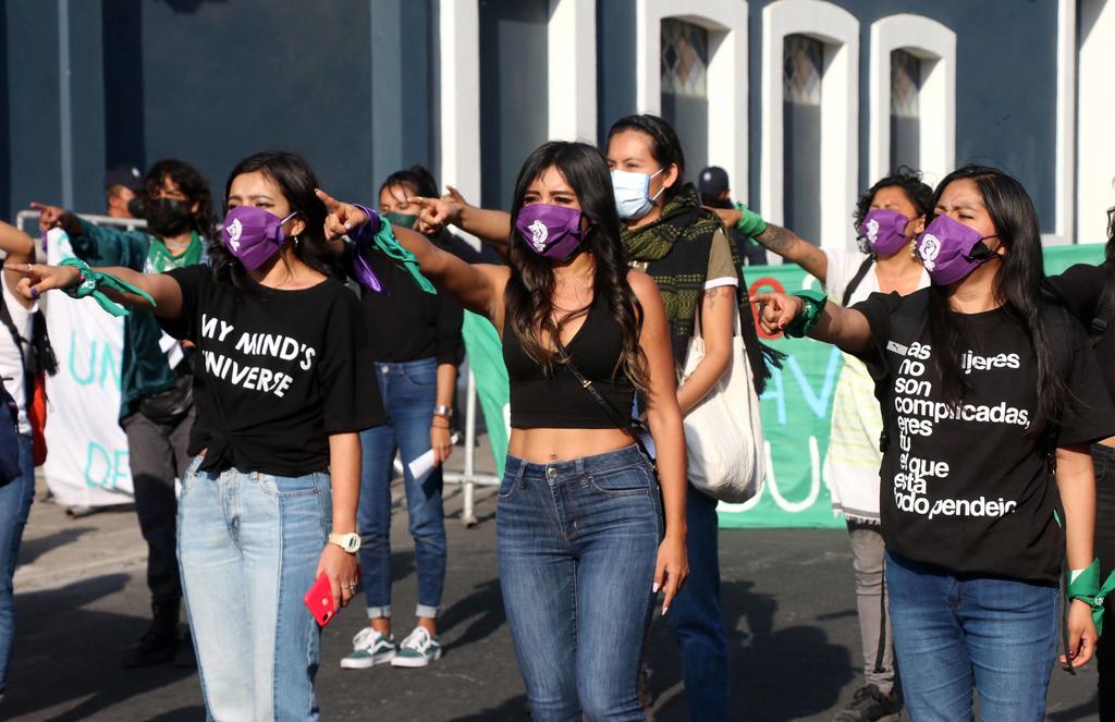 Lento, avance de las mujeres en México