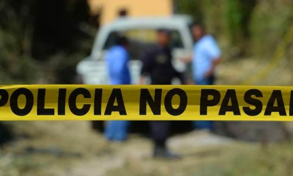 Niños hallan 4 cuerpos en descomposición dentro de pozo en Celaya
