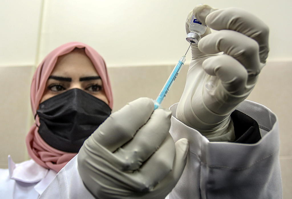 Recibe Gaza 40 mil vacunas donadas por Emiratos para repartir con Cisjordania