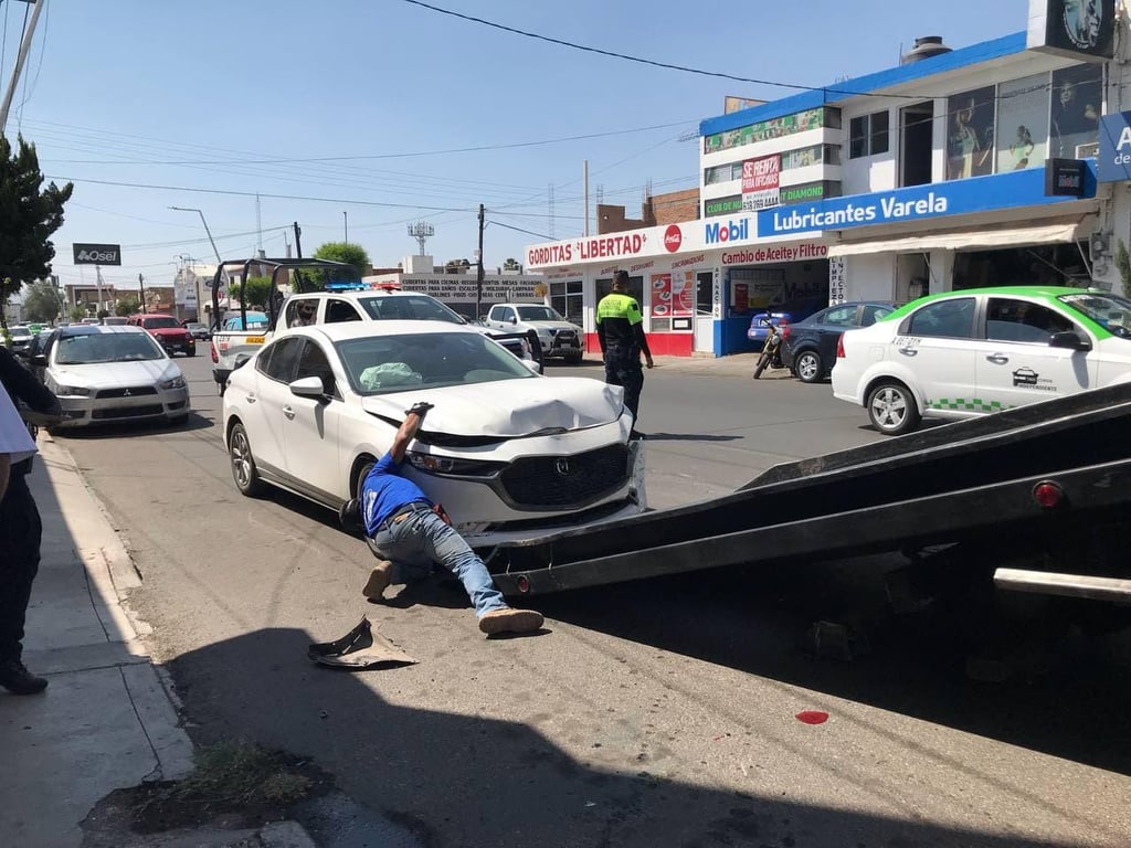 VIDEO: carambola en Libertad deja daños en cuatro vehículos