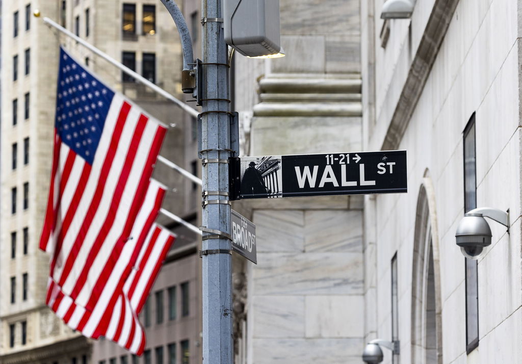 Cierra Wall Street semana de ganancias
