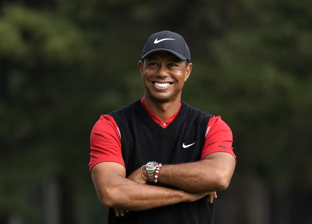 Tiger Woods regresa a su casa en Florida para recuperarse de accidente