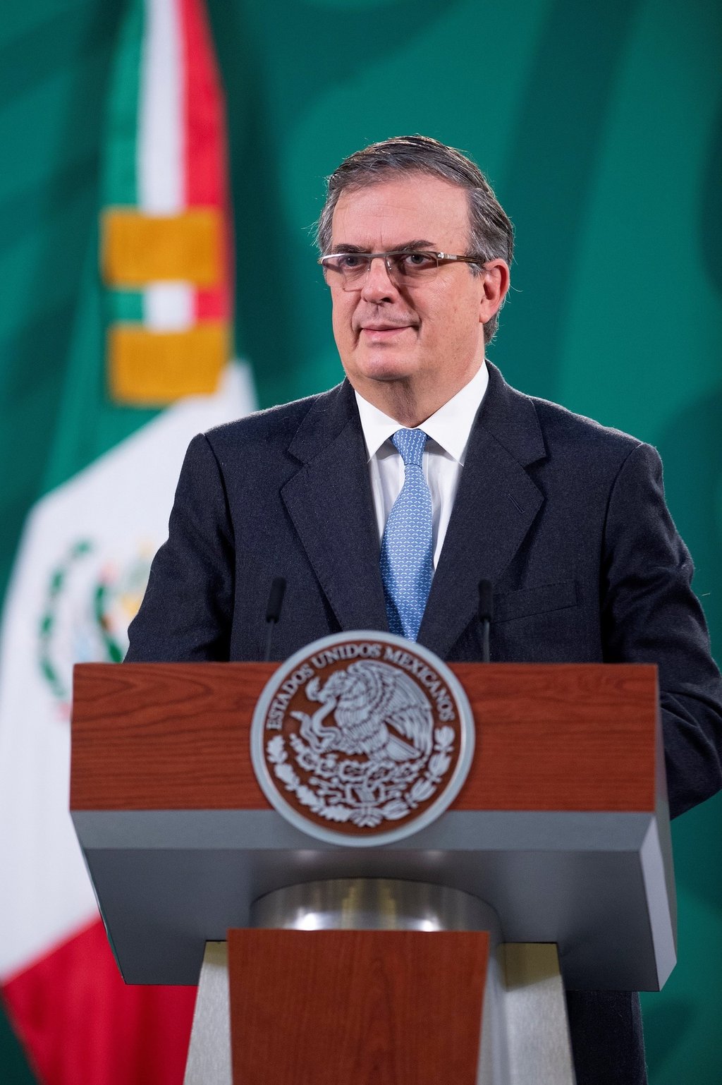 México sí aplicará vacuna británica de AstraZeneca