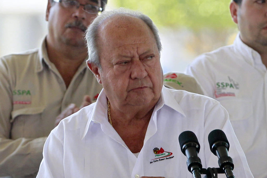 Carlos Romero Deschamps presenta su renuncia a Pemex