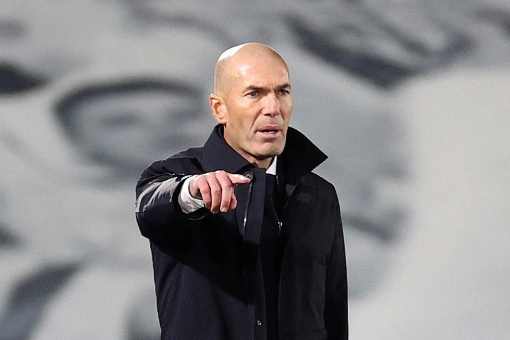 Puedes firmar 10 años y mañana estar fuera: Zidane