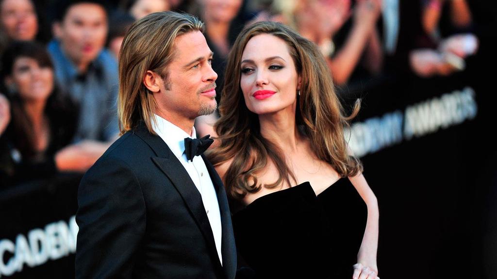 Angelina quiere hundir a Brad Pitt