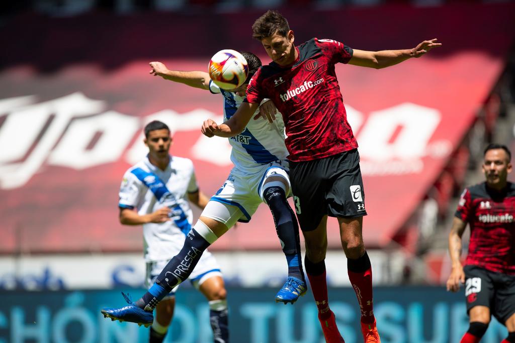 Puebla rescata empate con 10 hombres ante el Toluca