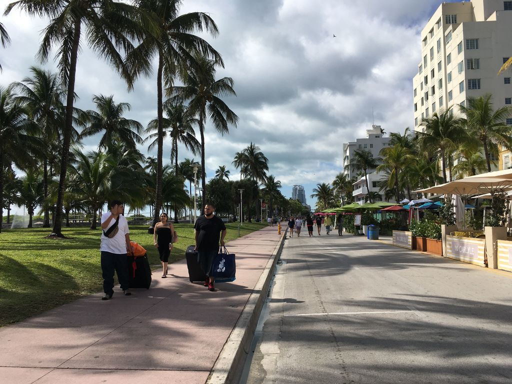 Miami busca frenar caos del Spring Break