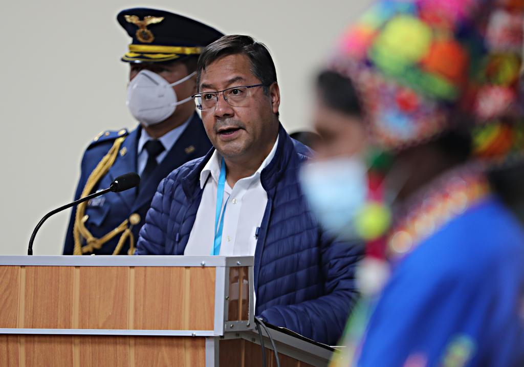 Arce viaja de Bolivia a México para 'profundizar lazos históricos'