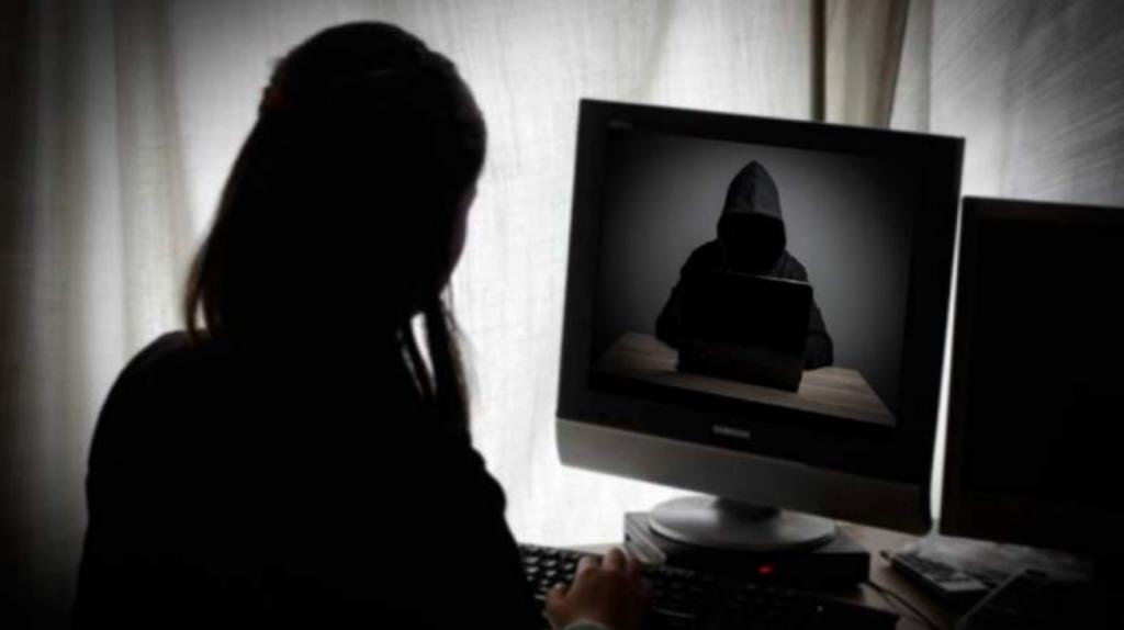 Por lo menos 7 de cada 10 mexicanos temen ser víctimas de acoso cibernético