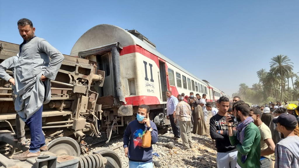Choque de trenes en Egipto deja al menos 32 muertos