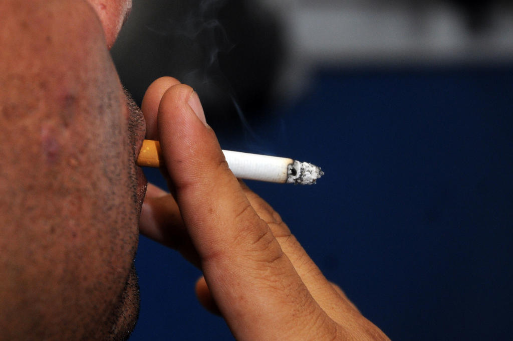 Desechan propuestas de Morena en ley de tabaco