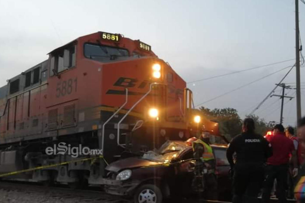 Mueren 7 en accidente de Gómez Palacio, fueron impactados por el tren