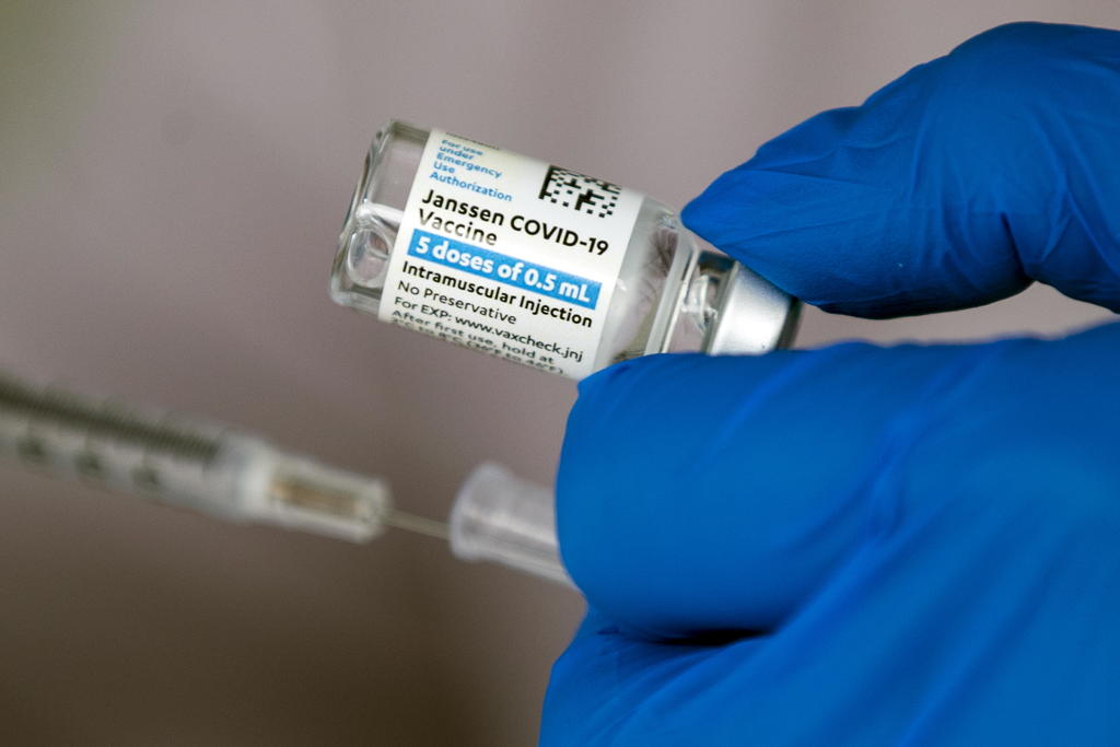 Estudio en EUA confirma efectividad de vacuna contra COVID-19