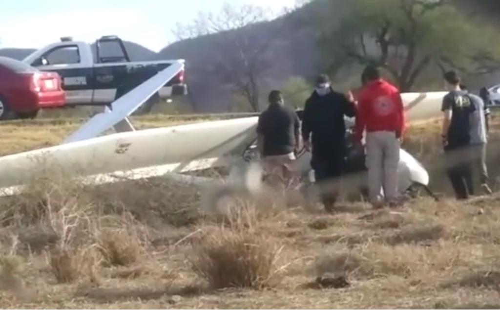 Se desploma ultra ligero en Sonora; piloto se encuentra fuera de peligro