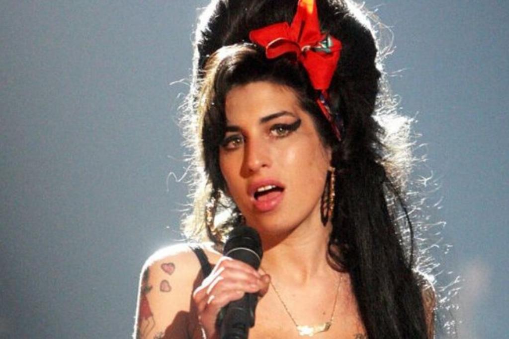 A 10 años de su muerte, preparan documental sobre Amy Winehouse