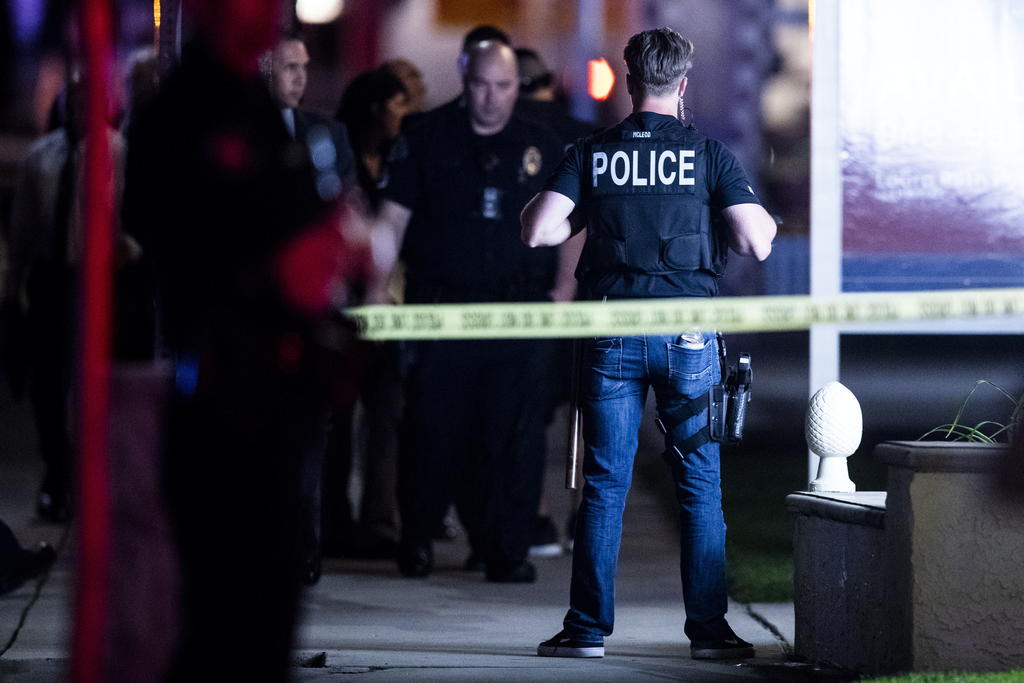 Asegura policía que matanza de 4 personas en California no fue al azar